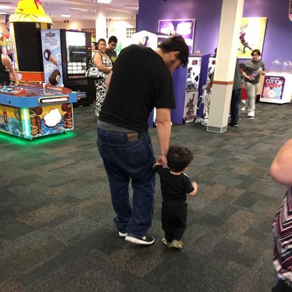 Meet your Posher, Alex - Picture 1 of 1